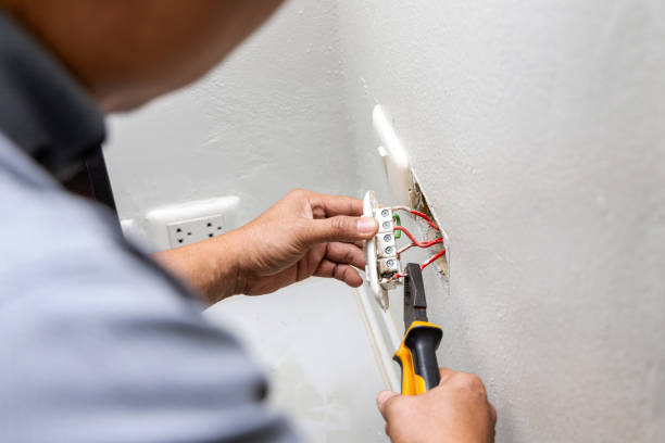 Best Affordable Emergency Electrician  in Lawrenceburg, KY